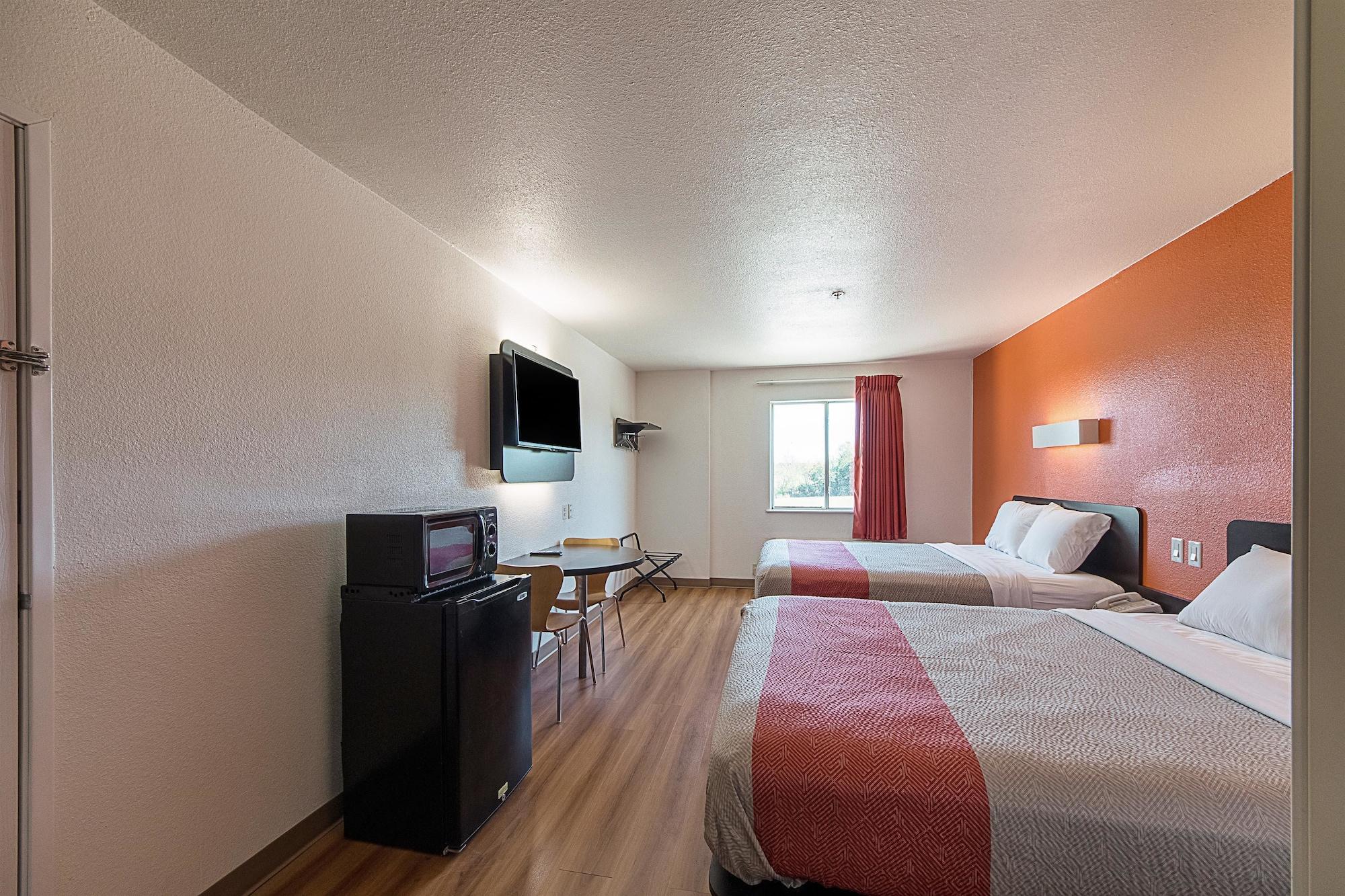 Motel 6-San Antonio, Tx - Downtown - Alamo Dome Eksteriør billede