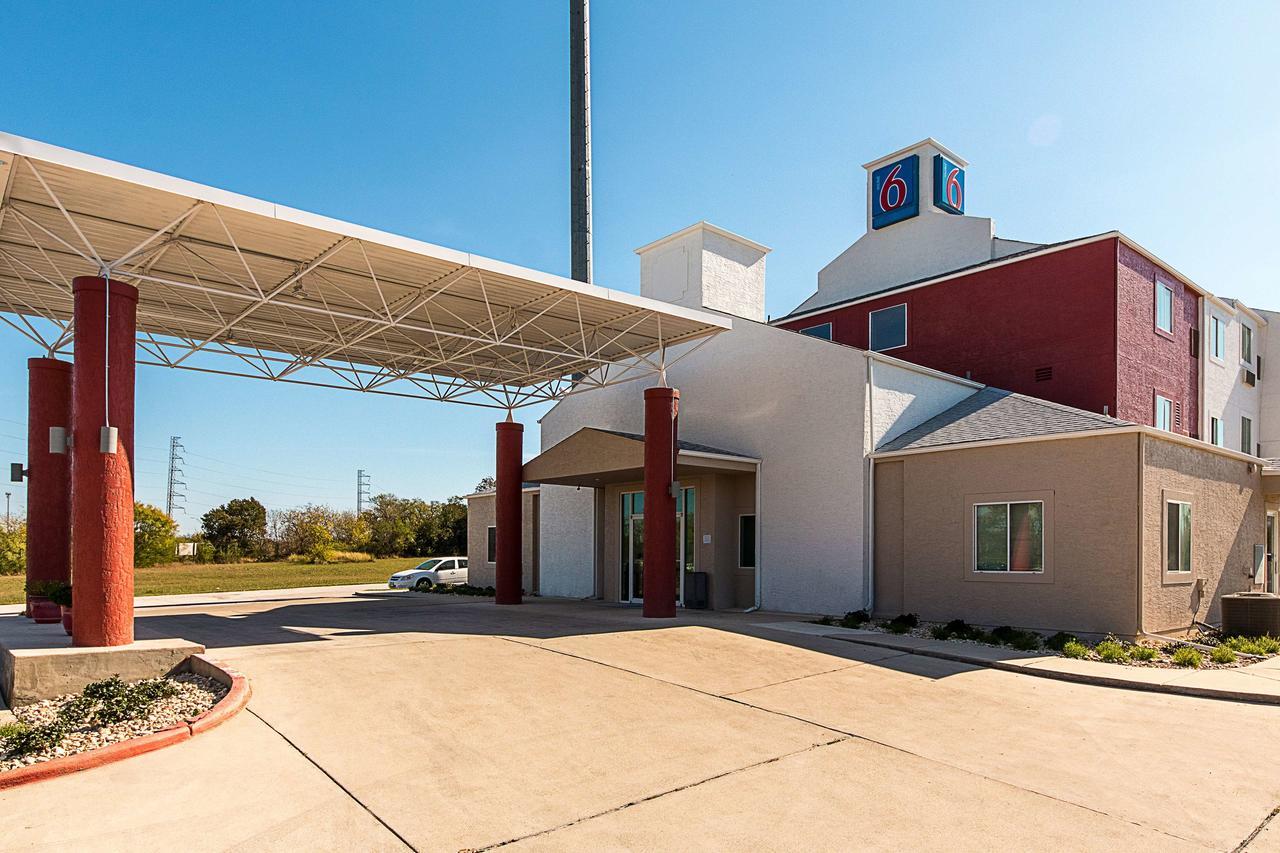 Motel 6-San Antonio, Tx - Downtown - Alamo Dome Eksteriør billede